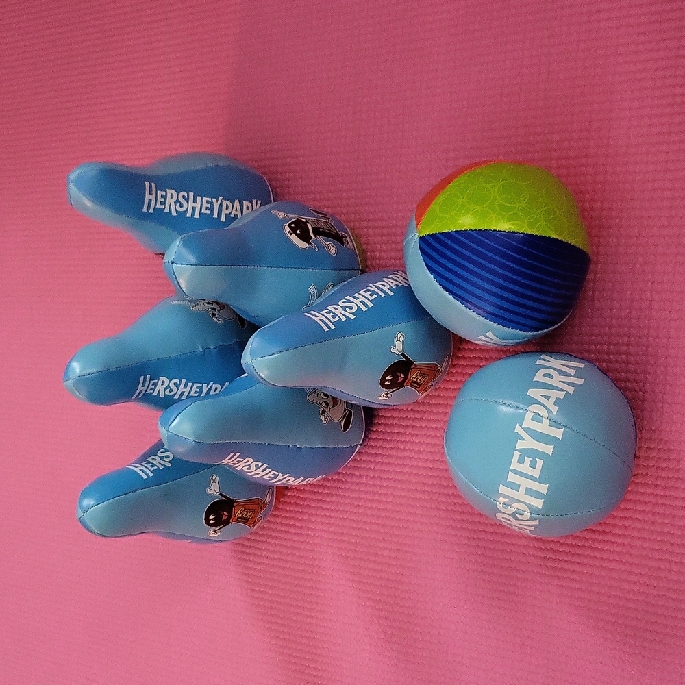 Hersheypark Toy Bowling Set